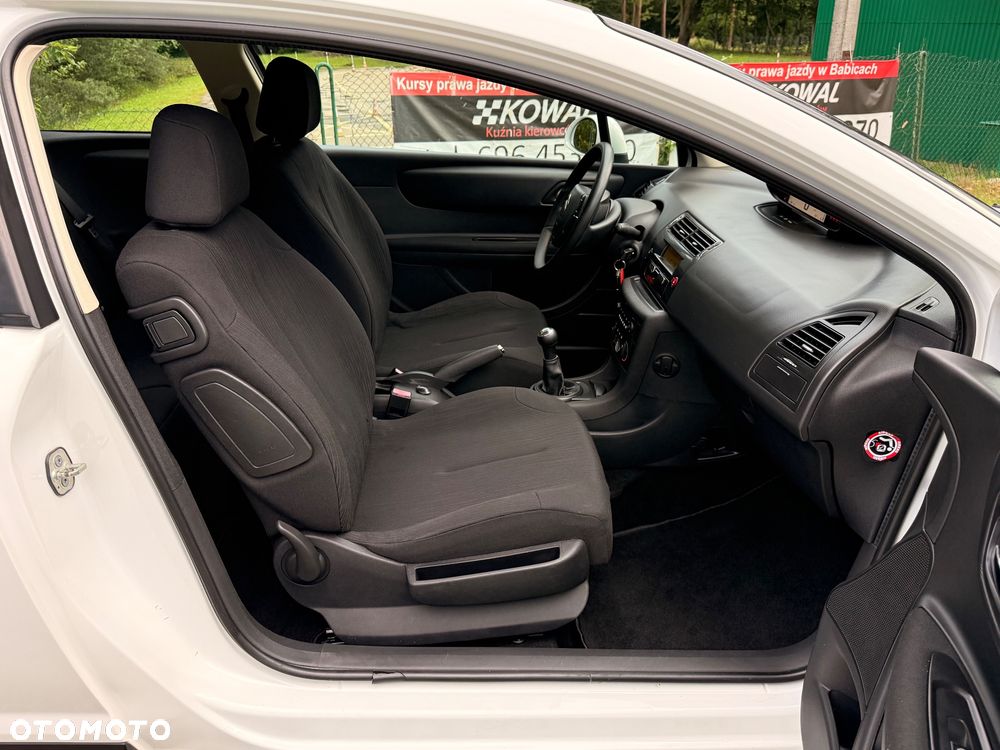 Citroën C4 1.4 16V Impress - 22