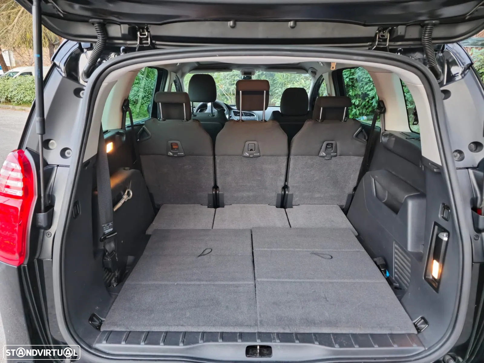 Peugeot 5008 1.6 HDi 7L Allure - 13
