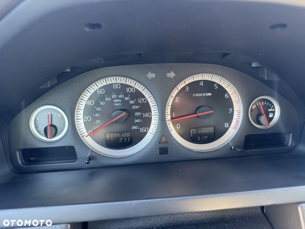 Volvo XC 90 3.2 AWD Geartonic Executive - 12