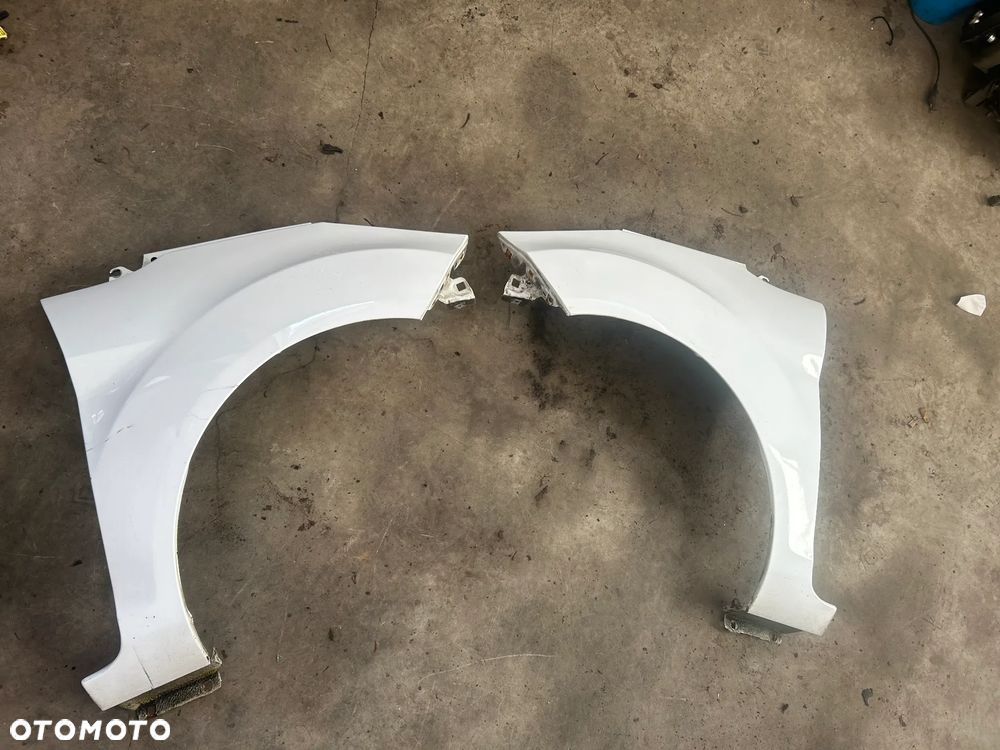 BŁOTNIK LEWY PRAWY PRZÓD FORD FIESTA MK7 - 1