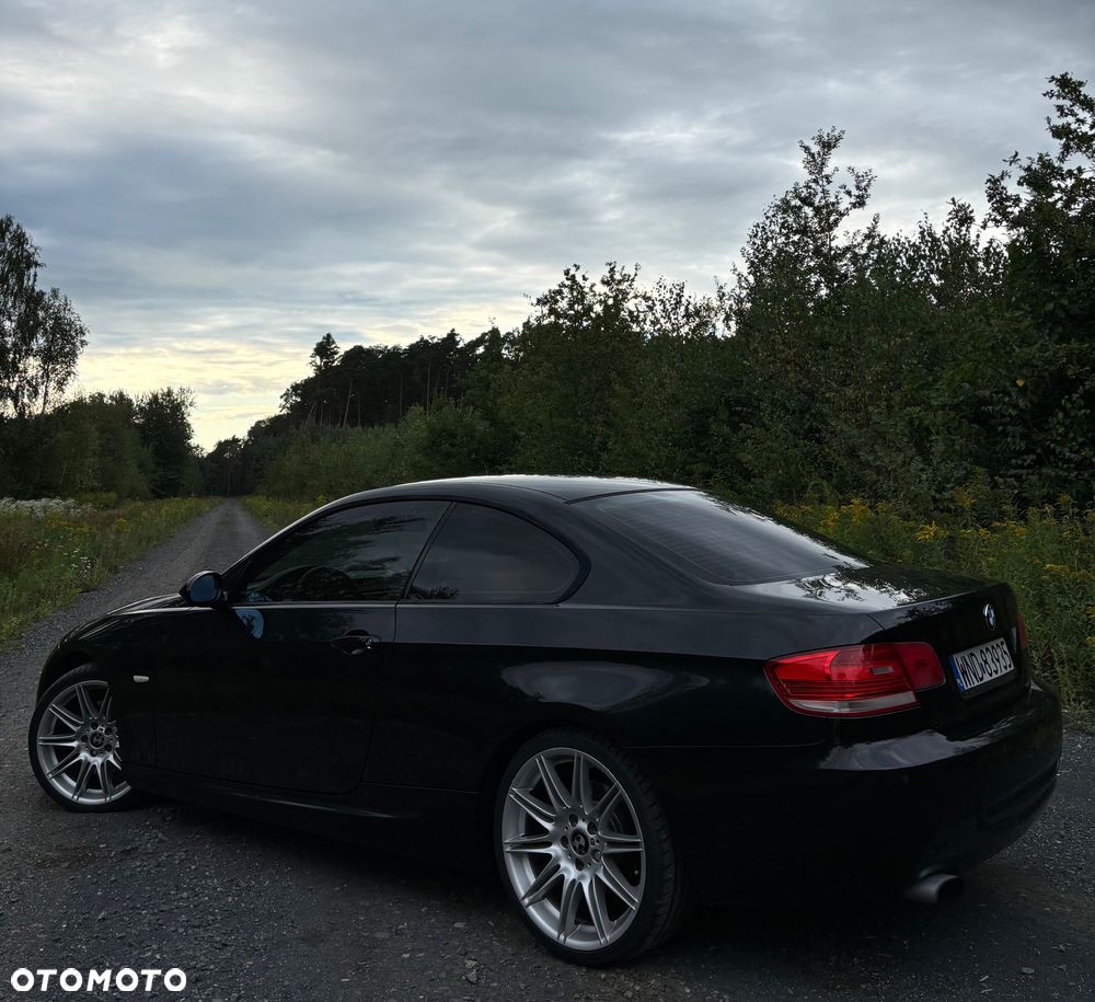 BMW Seria 3 320i - 4