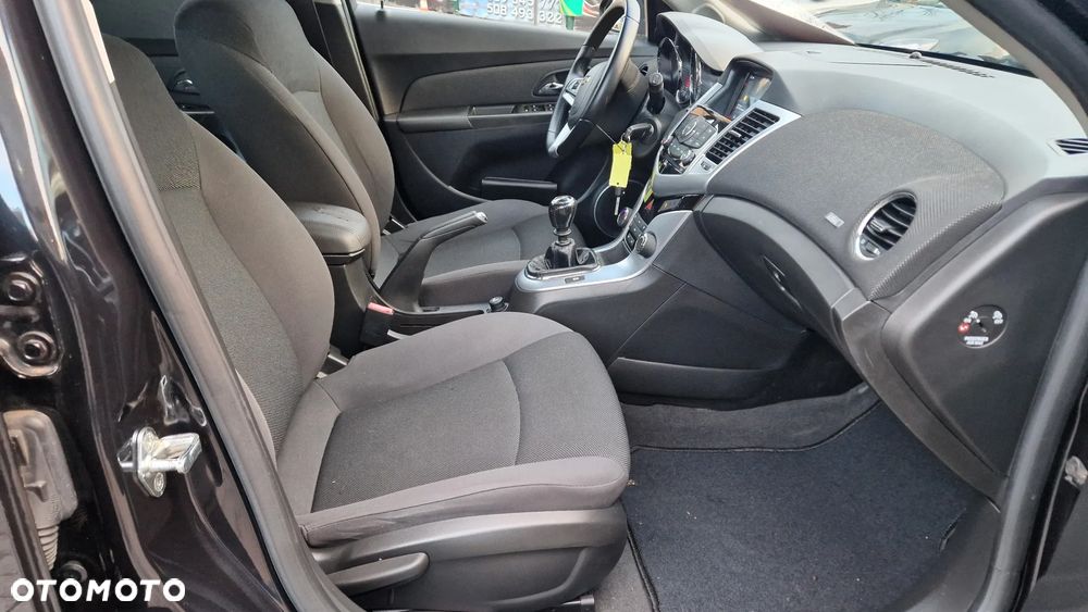 Chevrolet Cruze 1.8 LT+ - 28