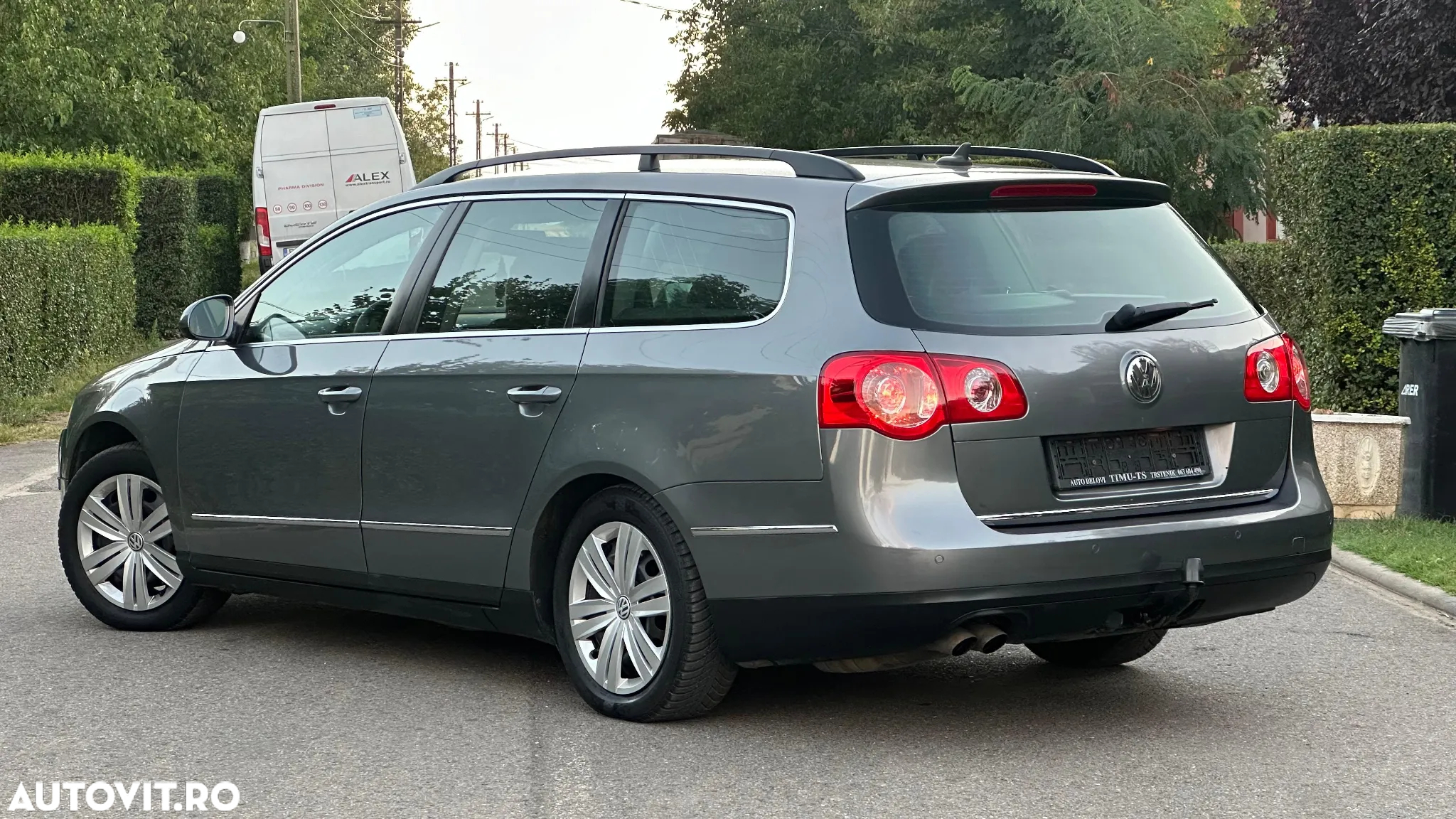 Volkswagen Passat - 5
