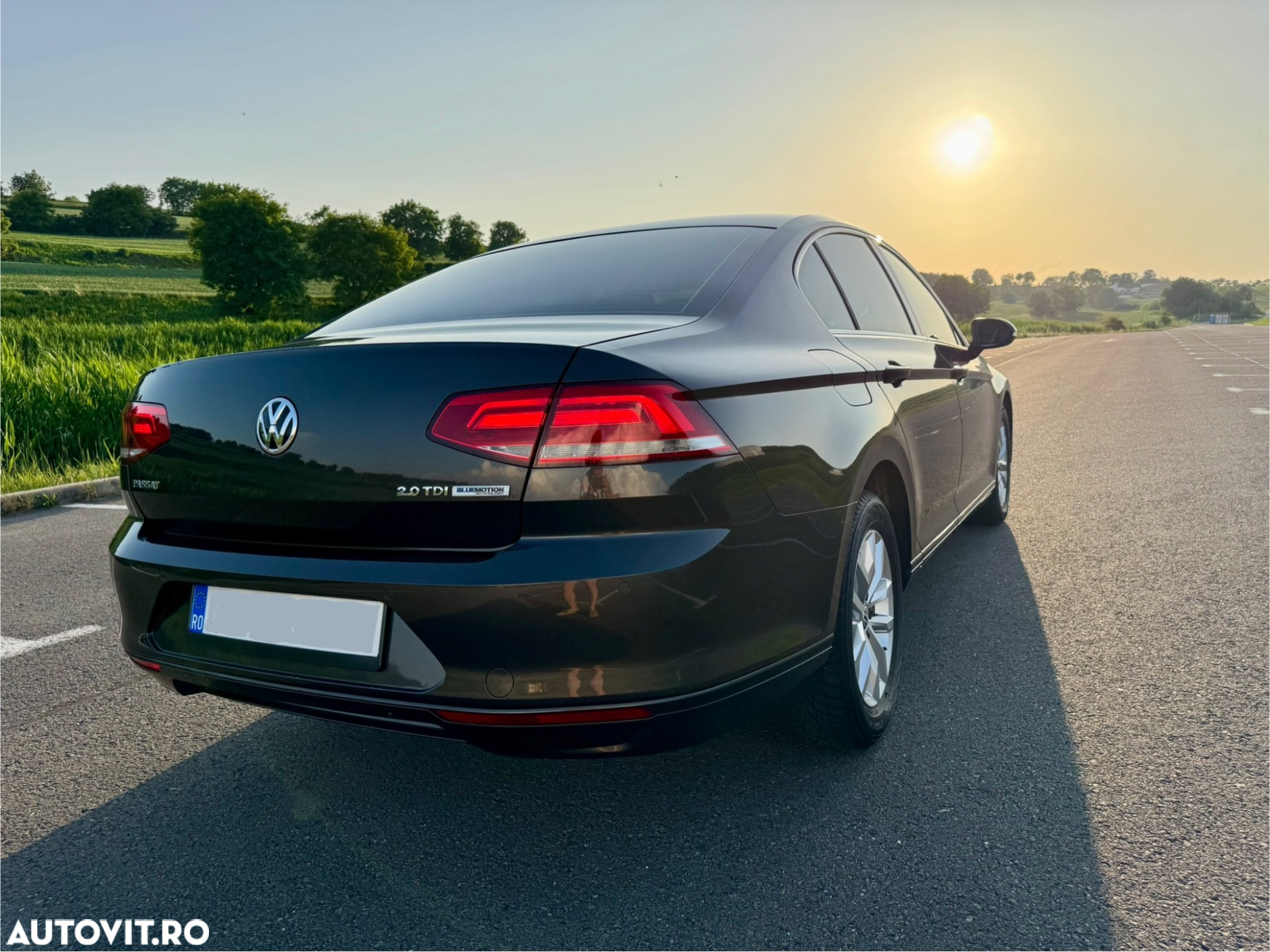Volkswagen Passat 2.0 TDI Comfortline - 5