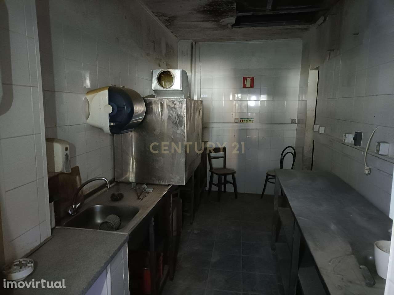 Espaço Comercial na Rua Passos Manuel, Alhandra - Grande imagem: 4/23