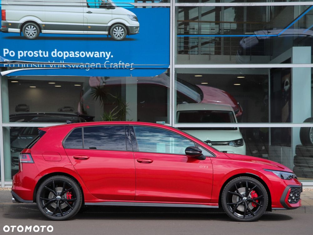 Volkswagen Golf - 10