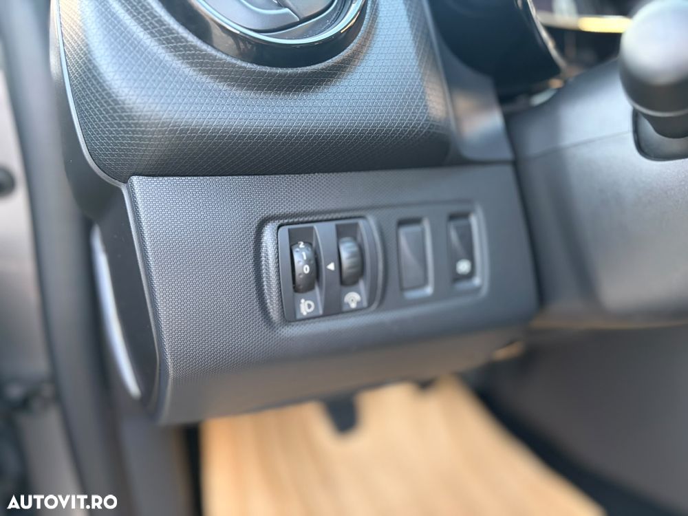 Renault Clio Energy TCe SL Iconic - 11