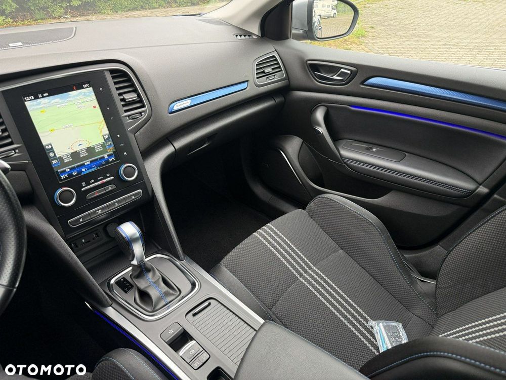 Renault Megane ENERGY TCe 205 EDC GT - 18