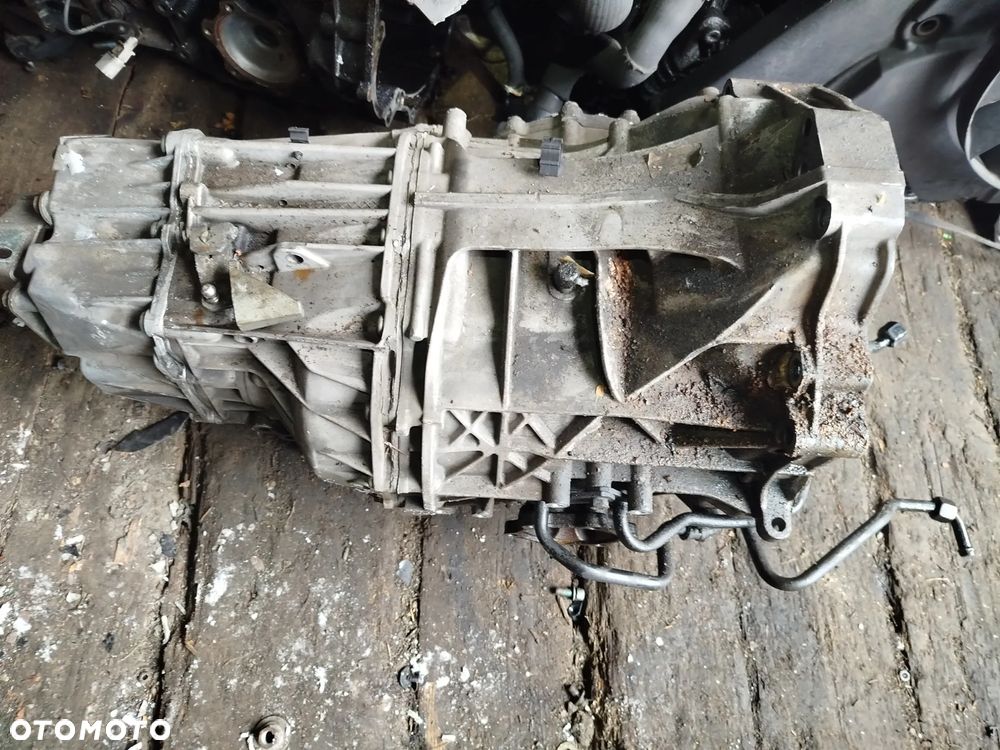 AUDI A4 B6 1.8 T BFB skrzynia biegów GEB - 1
