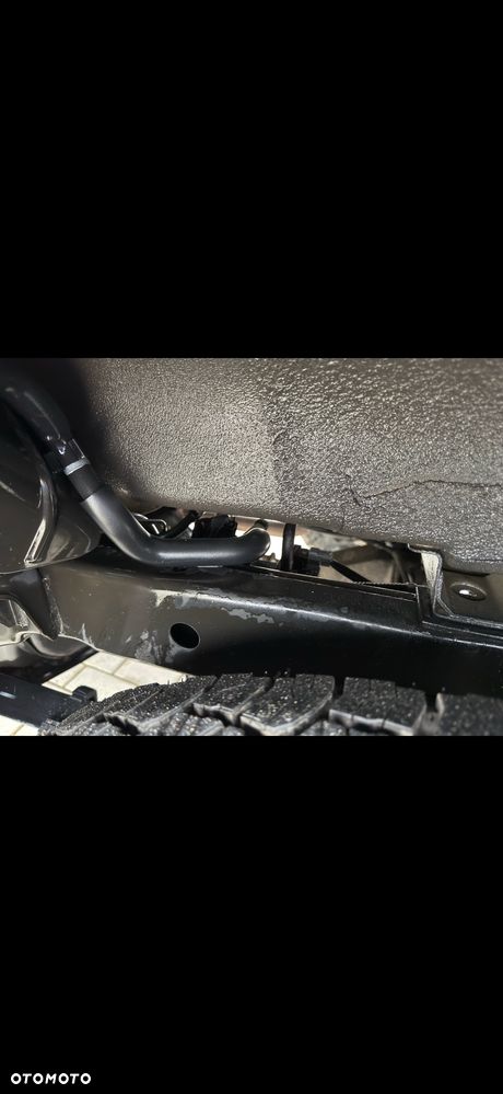 Nissan Frontier - 32