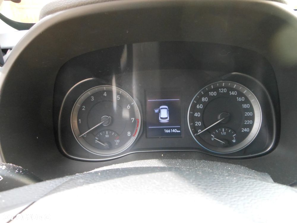 Hyundai Kona - 13