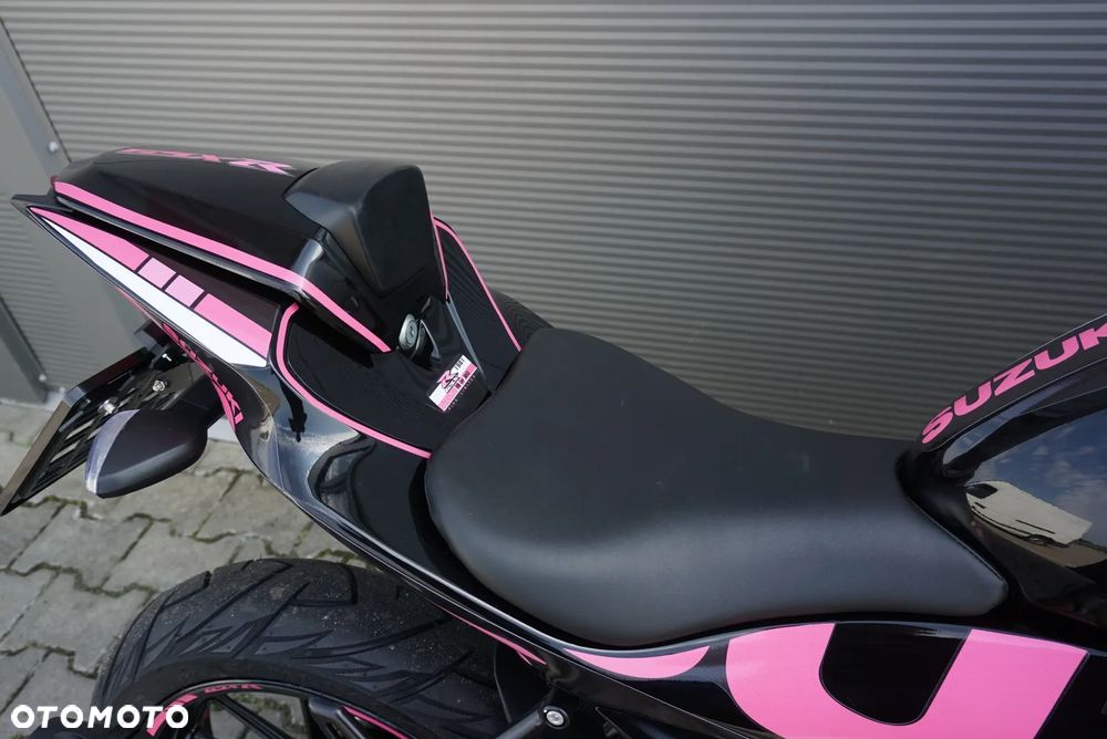 Suzuki GSX - 14