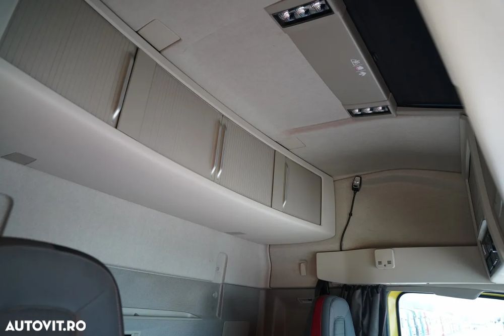 Volvo FH 500 / SISTEM HIDRAULIC / I-PARK COOL / JANTE DIN ALIAJ / ANVELOPE 100% / I-SHIFT / - 35