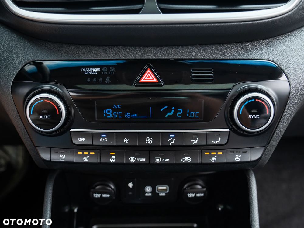 Hyundai Tucson blue 1.6 CRDi 4WD DCT Premium - 36