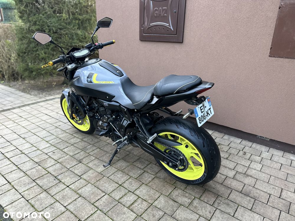 Yamaha MT - 17