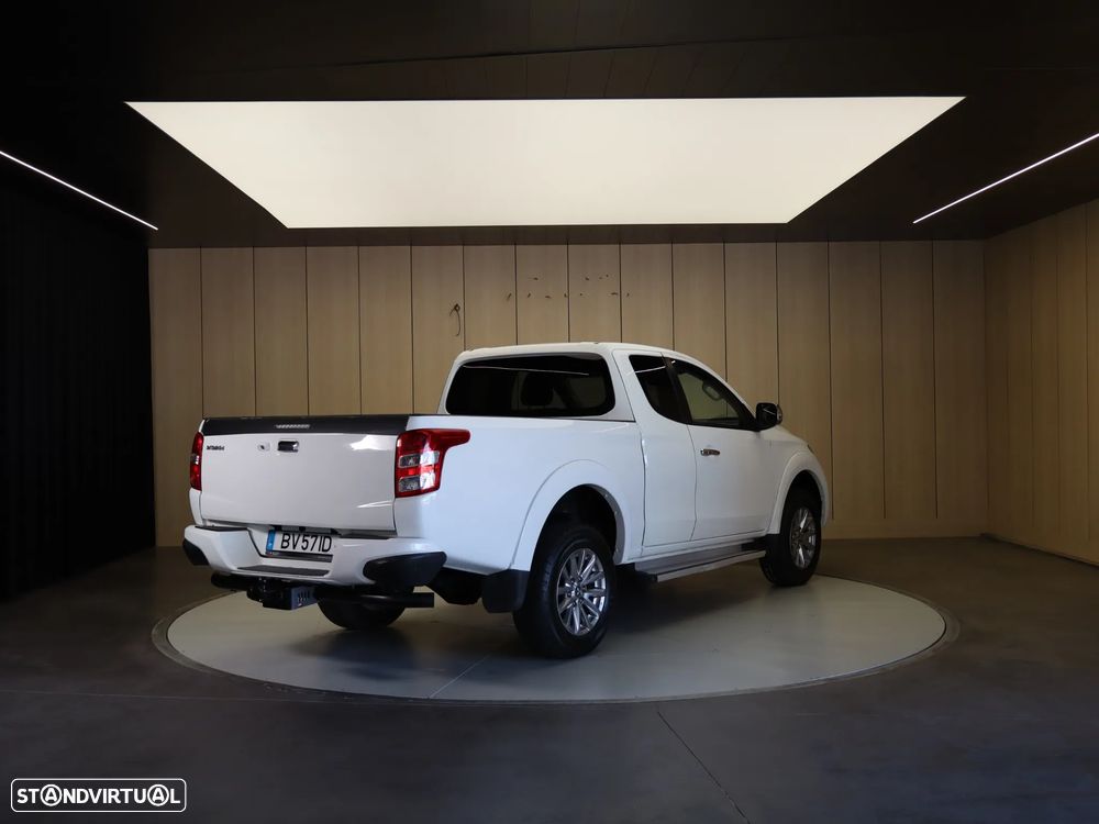 Mitsubishi L200 2.4 DI-D Club Intense Strakar 4WD - 6