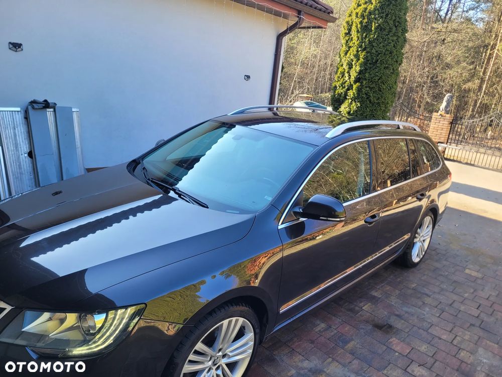 Skoda Superb 2.0 TDI Green tec DSG Elegance - 34