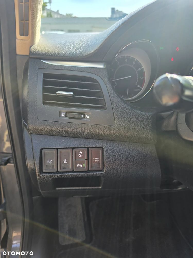 Suzuki Kizashi - 10