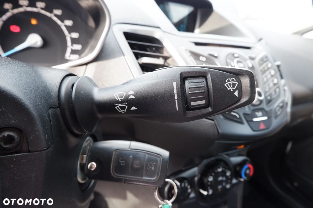 Ford Fiesta 1.25 Ambiente - 16