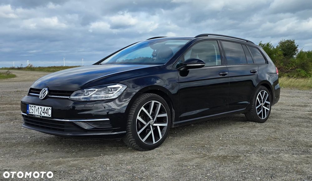 Volkswagen Golf - 2