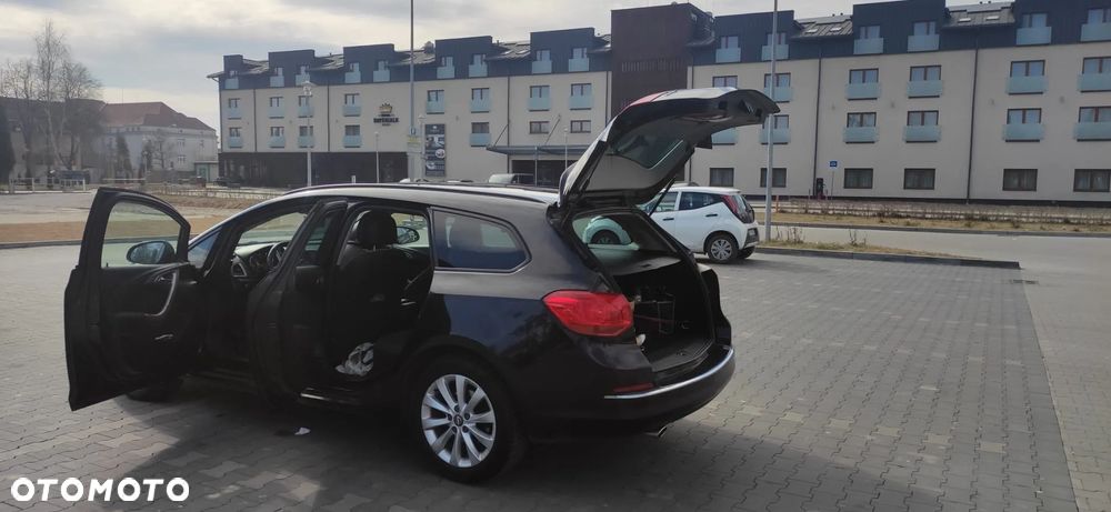 Opel Astra IV 2.0 CDTI Cosmo - 12