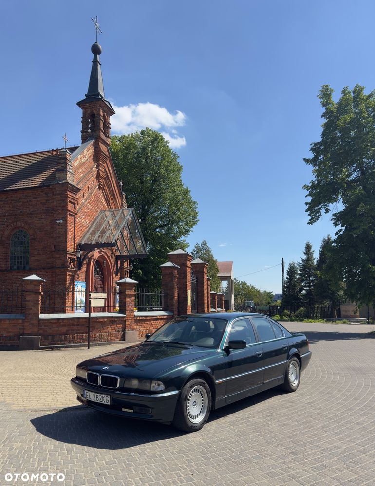 BMW Seria 7 - 1