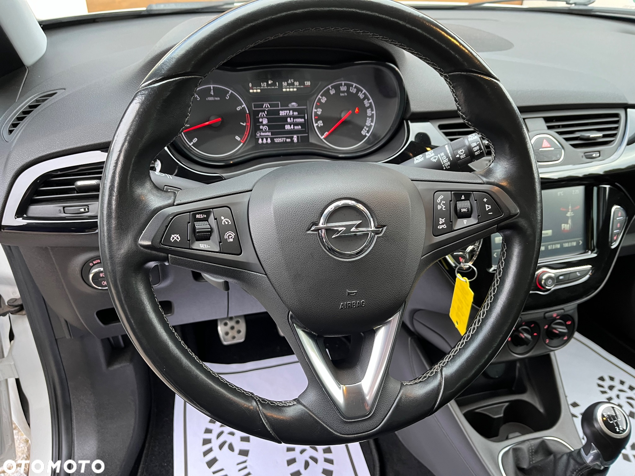 Opel Corsa 1.4 120 Jahre - 16