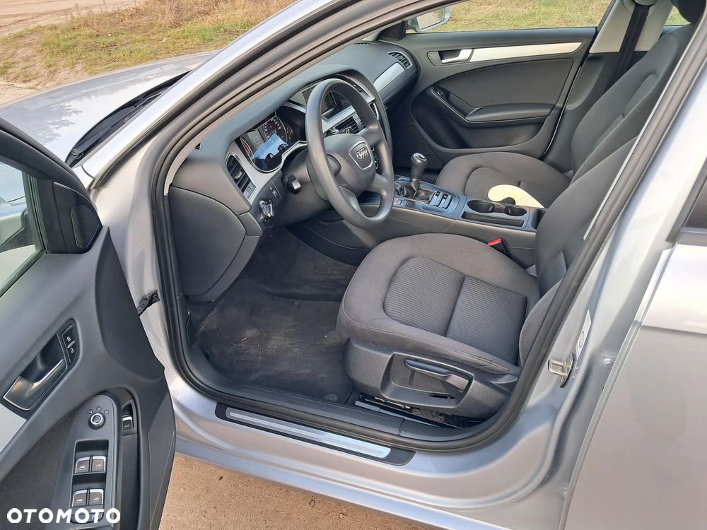 Audi A4 Avant 2.0 TDI e DPF Attraction - 12