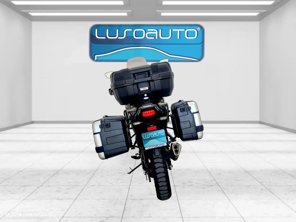 Honda Transalp XL750 - 5
