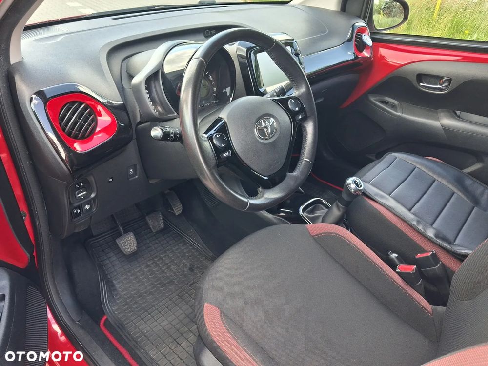 Toyota Aygo x-cite - 11