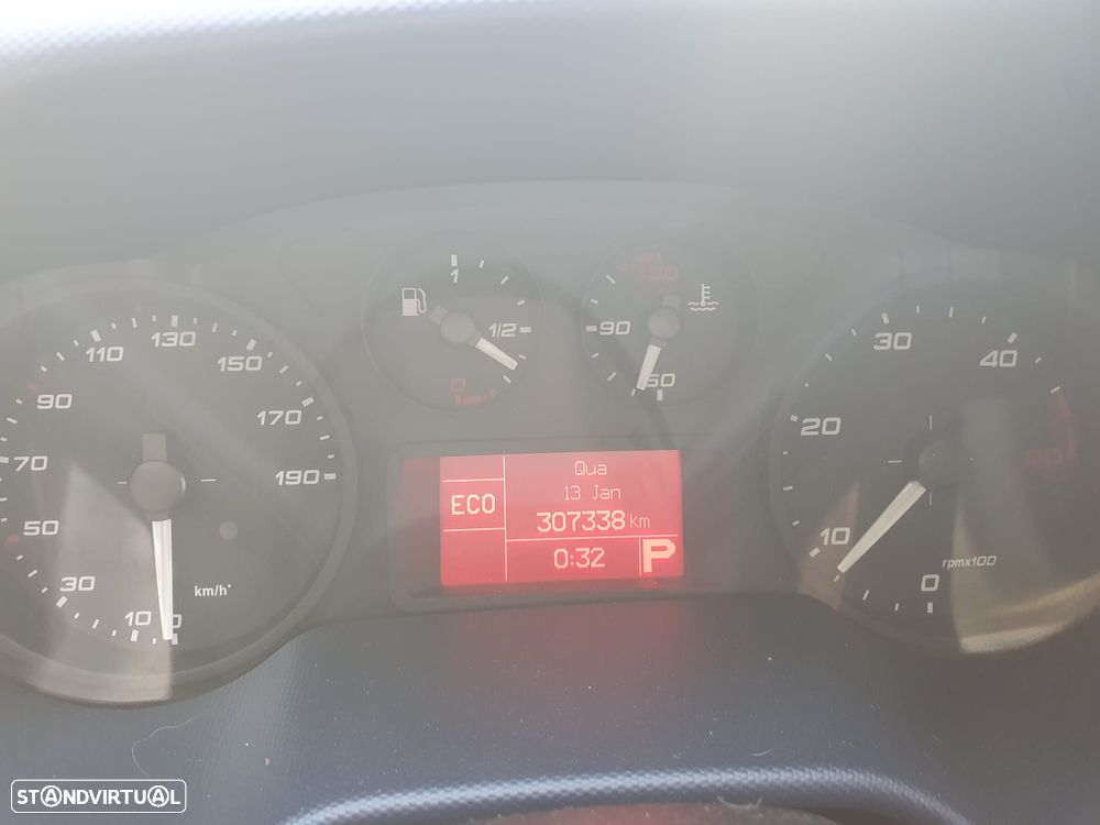 Iveco Daily 2.3 35C14 FRIGORIFICA Rod Duplo - 7