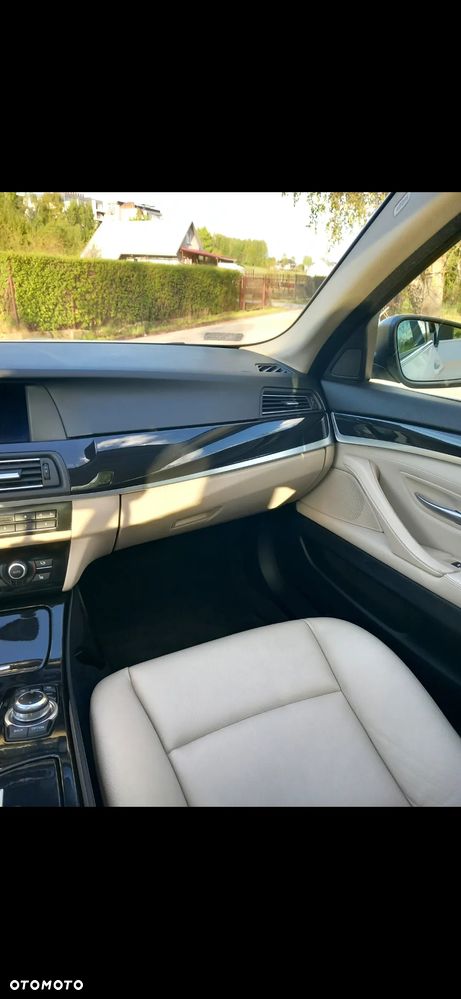 BMW Seria 5 523i - 3