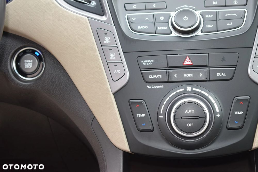 Hyundai Santa Fe 2.0 CRDi Executive 7os - 31