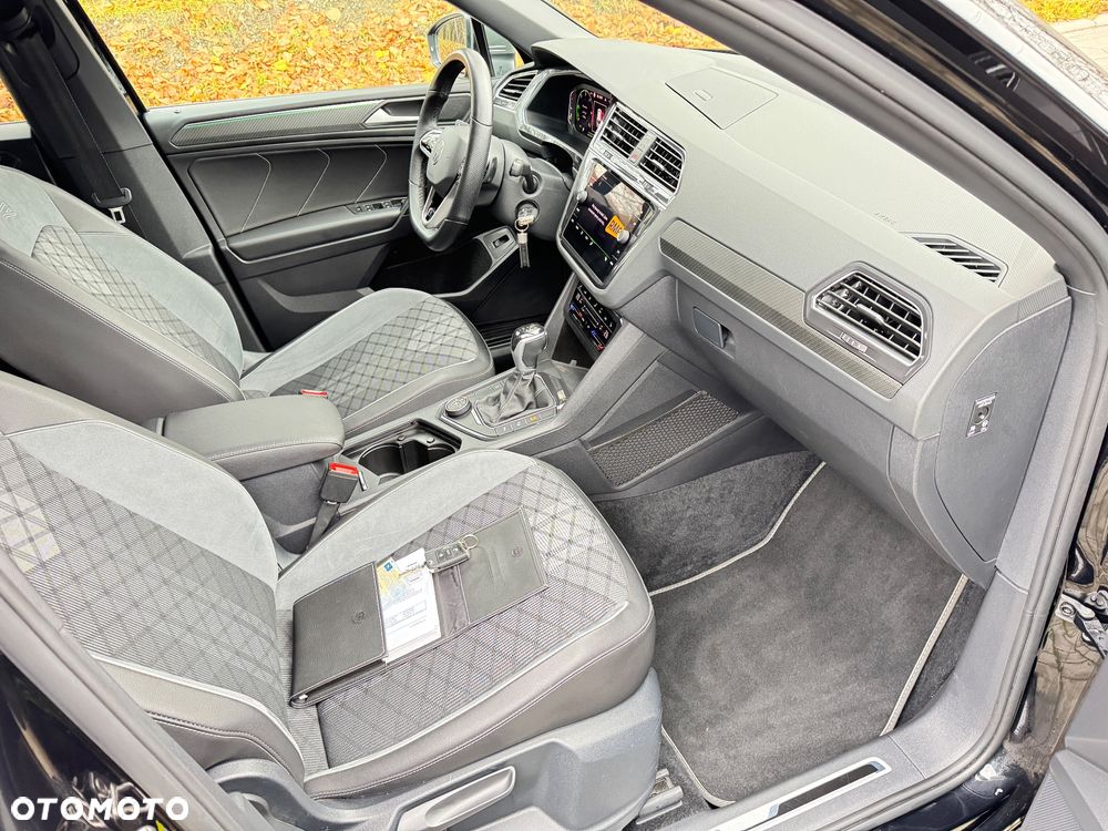 Volkswagen Tiguan 2.0 TDI SCR 4MotION DSG R-Line - 13