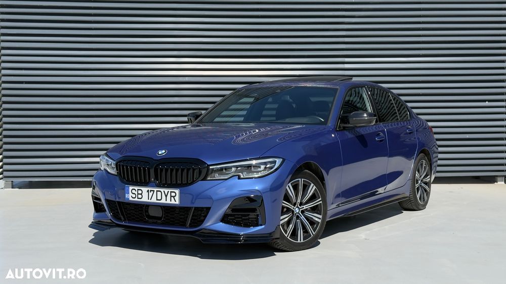 BMW Seria 3 330i xDrive AT - 1