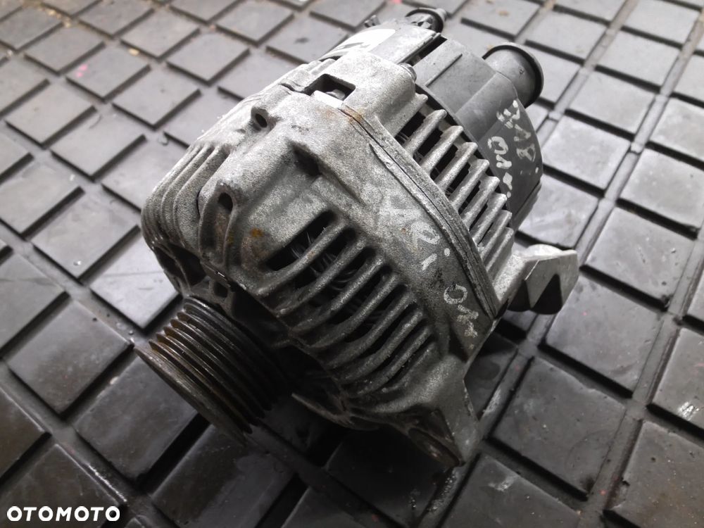 LUCAS ALTERNATOR LUCAS LRB00493 12V 90A BMW LRB00493 - 1