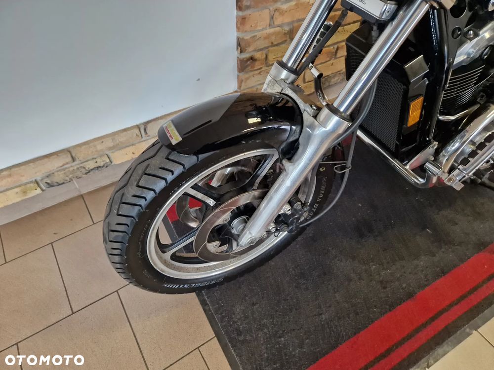 Honda Shadow - 12