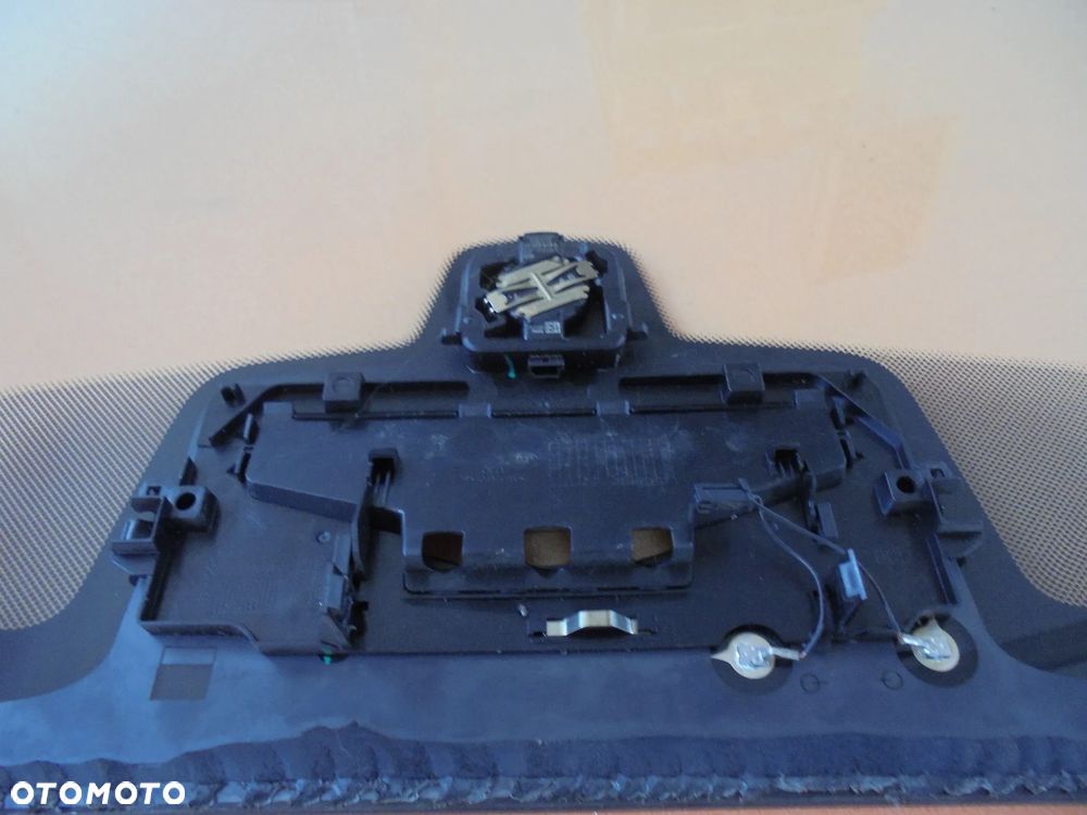 BMW 5 G30 LIFT SZYBA CZOLOWA - 6