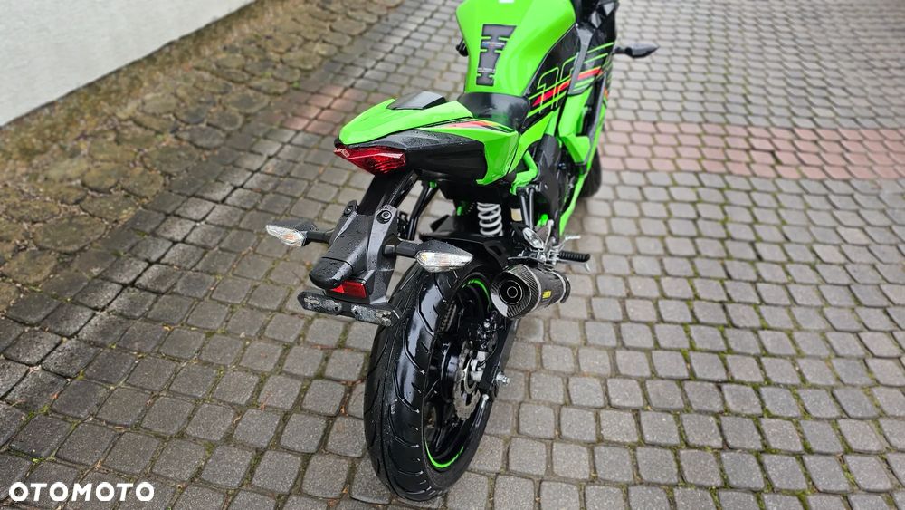 Kawasaki Ninja - 4