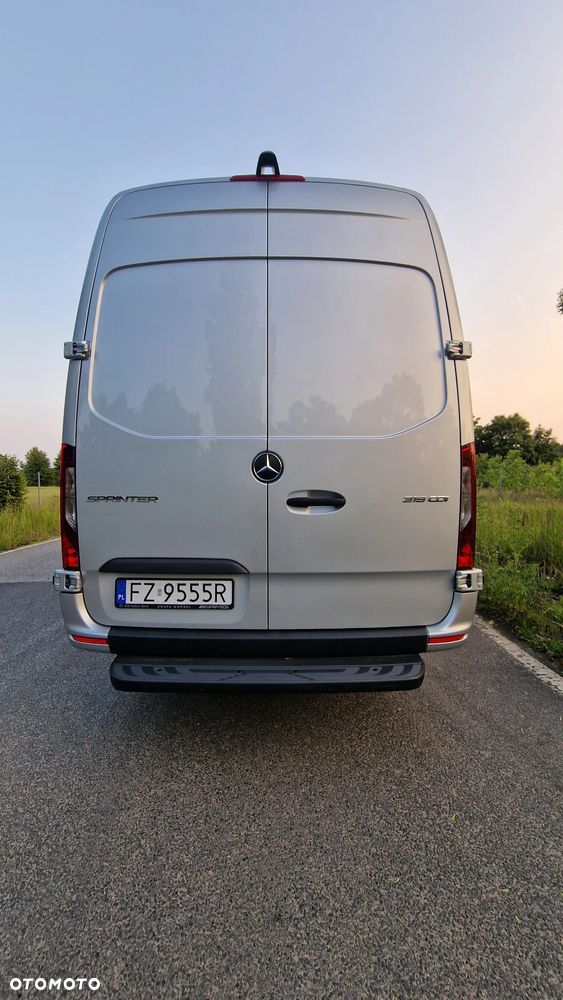Mercedes-Benz Sprinter - 7