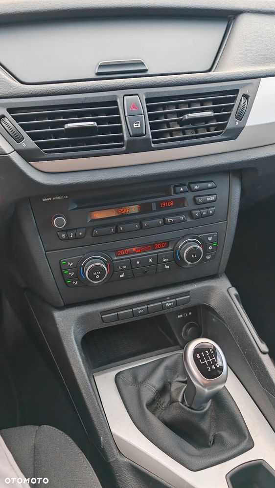 BMW X1 sDrive18d - 17