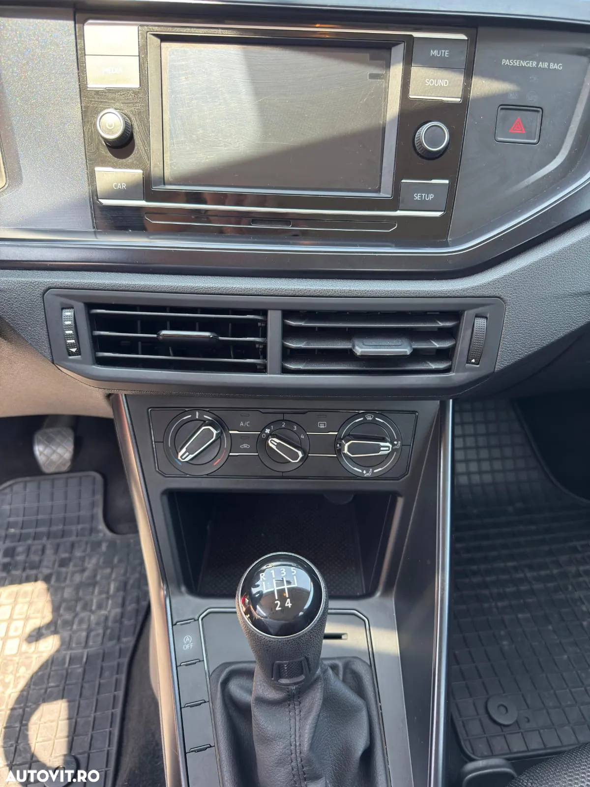 Volkswagen Polo 1.0 Trendline - 12