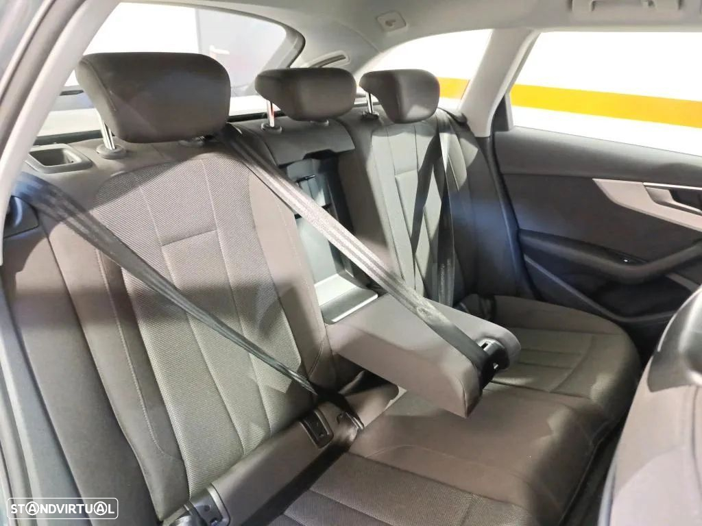 Audi A4 Avant 30 TDI S tronic - 9