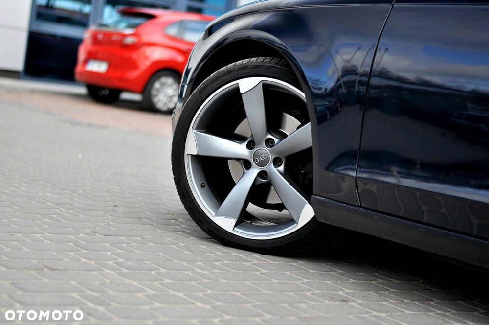 Audi A4 Allroad - 32