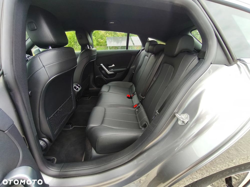 Mercedes-Benz CLA - 26