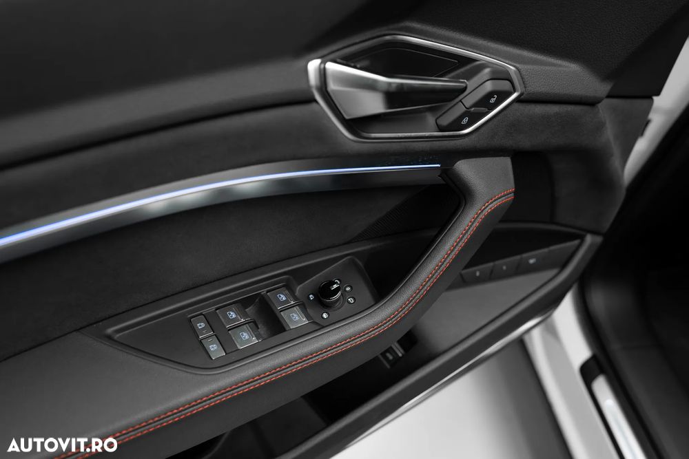 Audi Q8 55 quattro S Line - 21