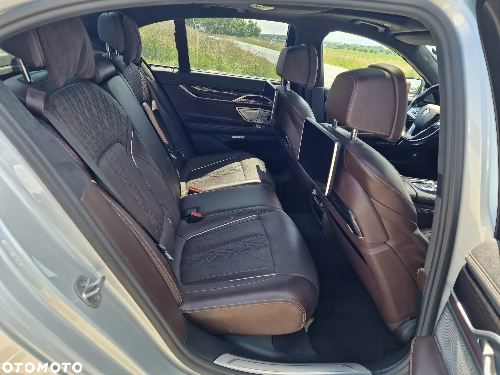 BMW Seria 7 750Ld xDrive - 25