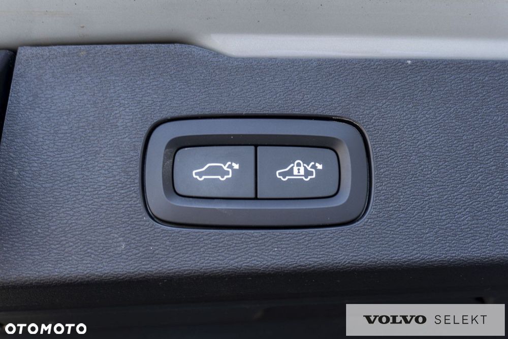 Volvo V60 Cross Country - 23