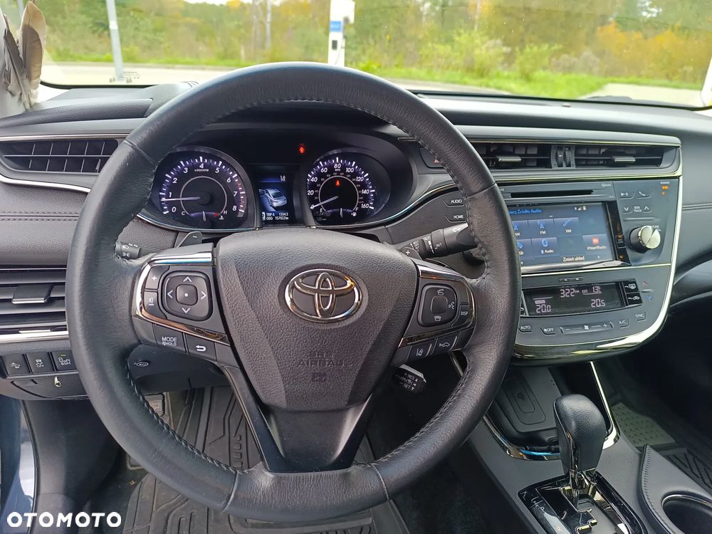 Toyota Avalon - 18