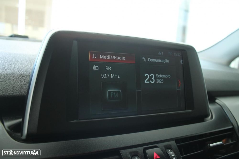 BMW 216 Active Tourer d Auto - 13